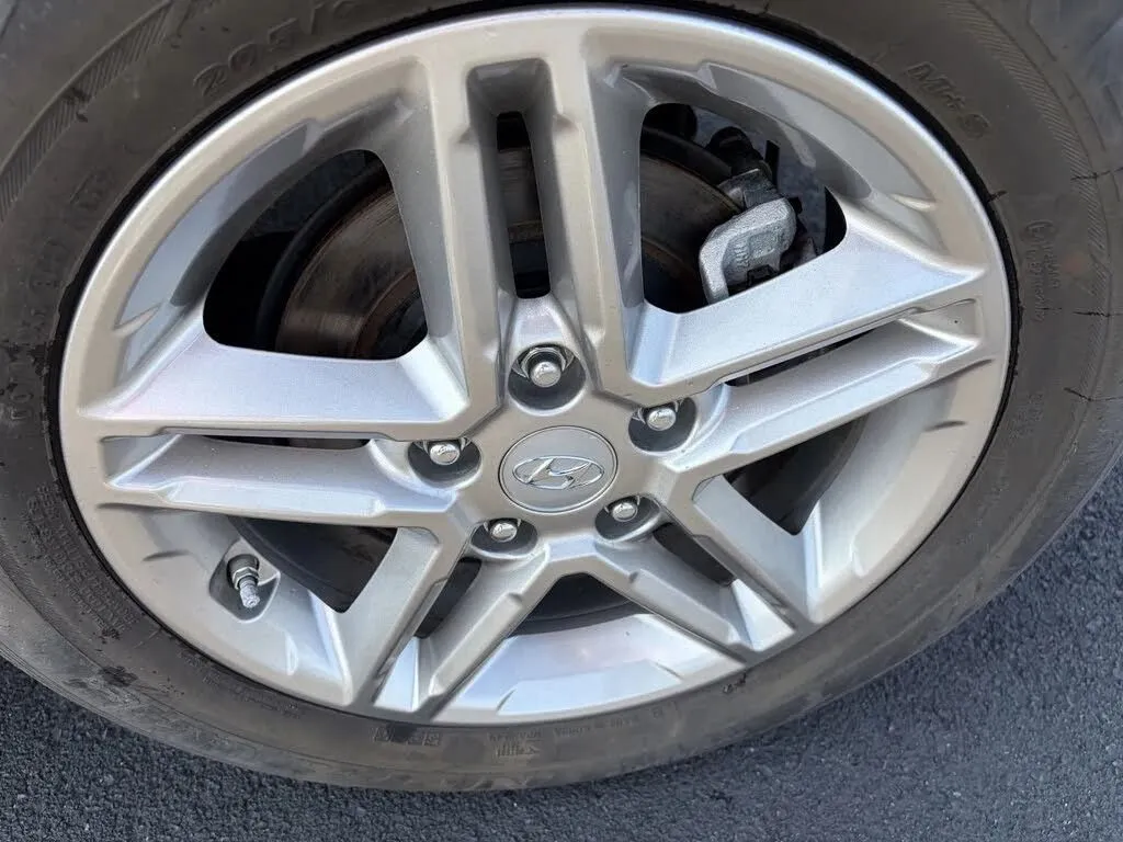 Hyundai Kona photo 14