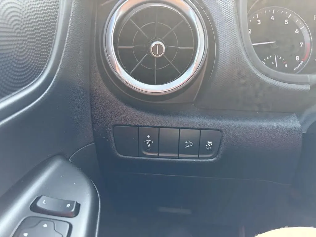 Hyundai Kona photo 20