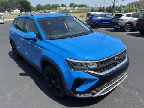 Blue 2023 Volkswagen Taos SE 4Motion for sale in Lebanon, PA
