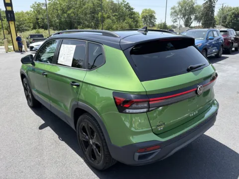 More photos of 2025 Volkswagen Taos SE Black 4Motion at Lebanon Auto Sales, PA