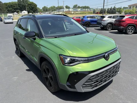 Green 2025 Volkswagen Taos SE Black 4Motion for sale in Lebanon, PA