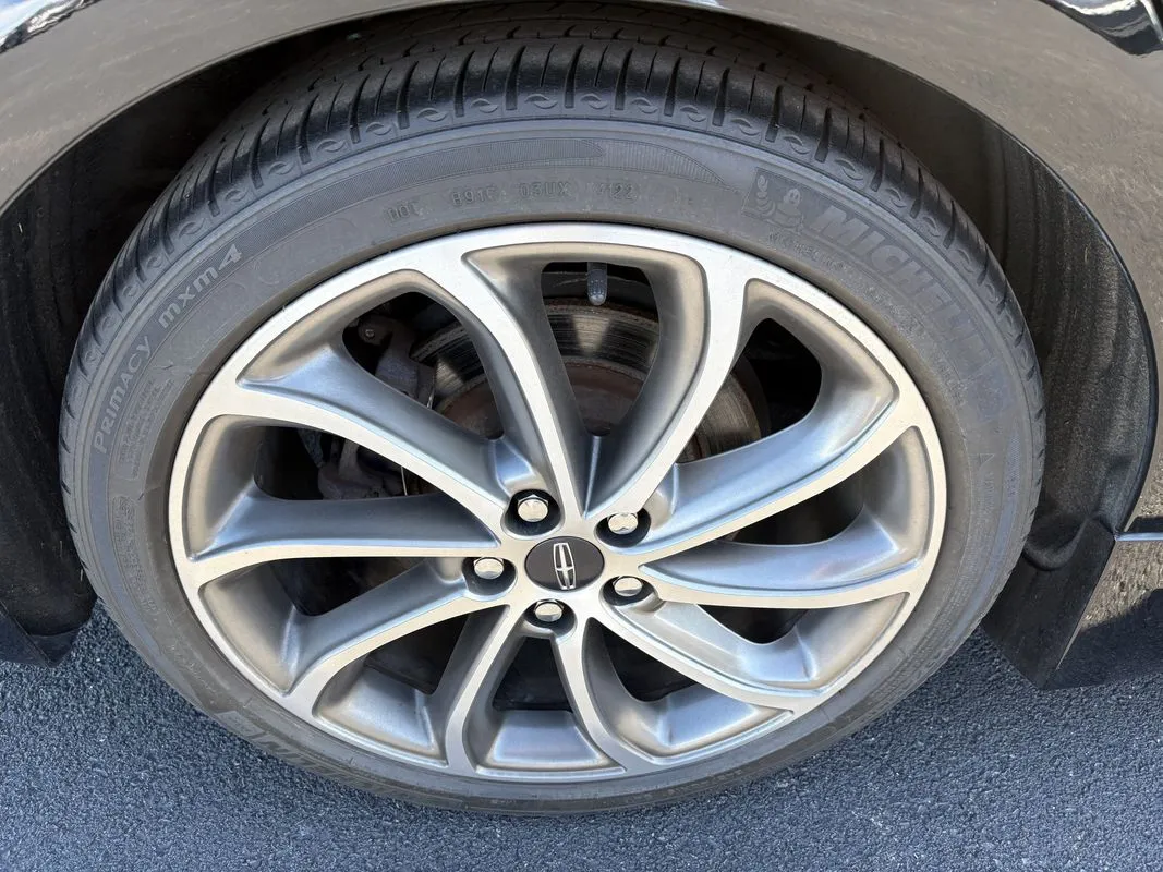 Lincoln MKZ photo 41