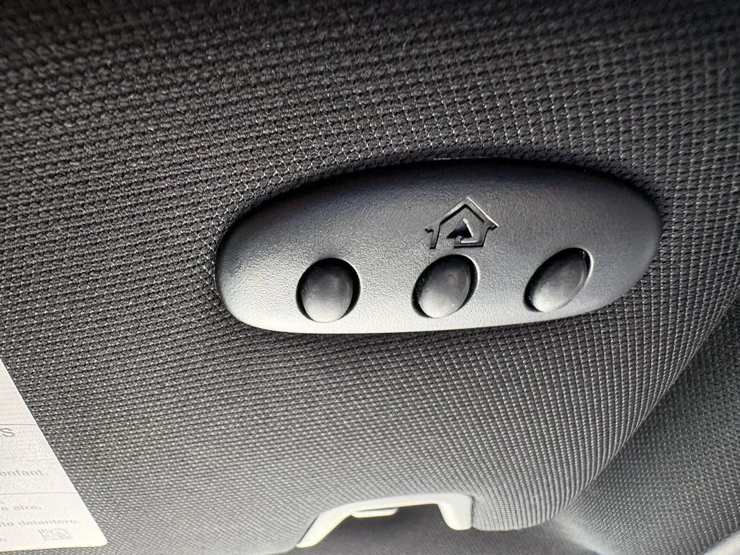 Lincoln MKZ photo 28