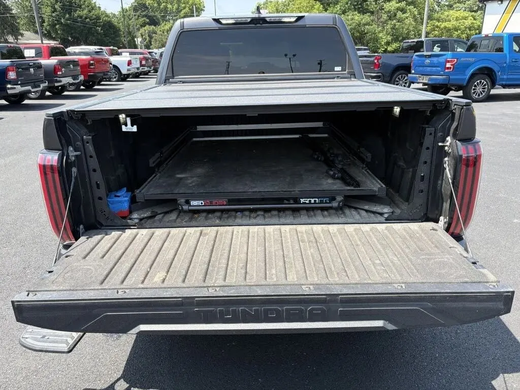 Toyota Tundra photo 7