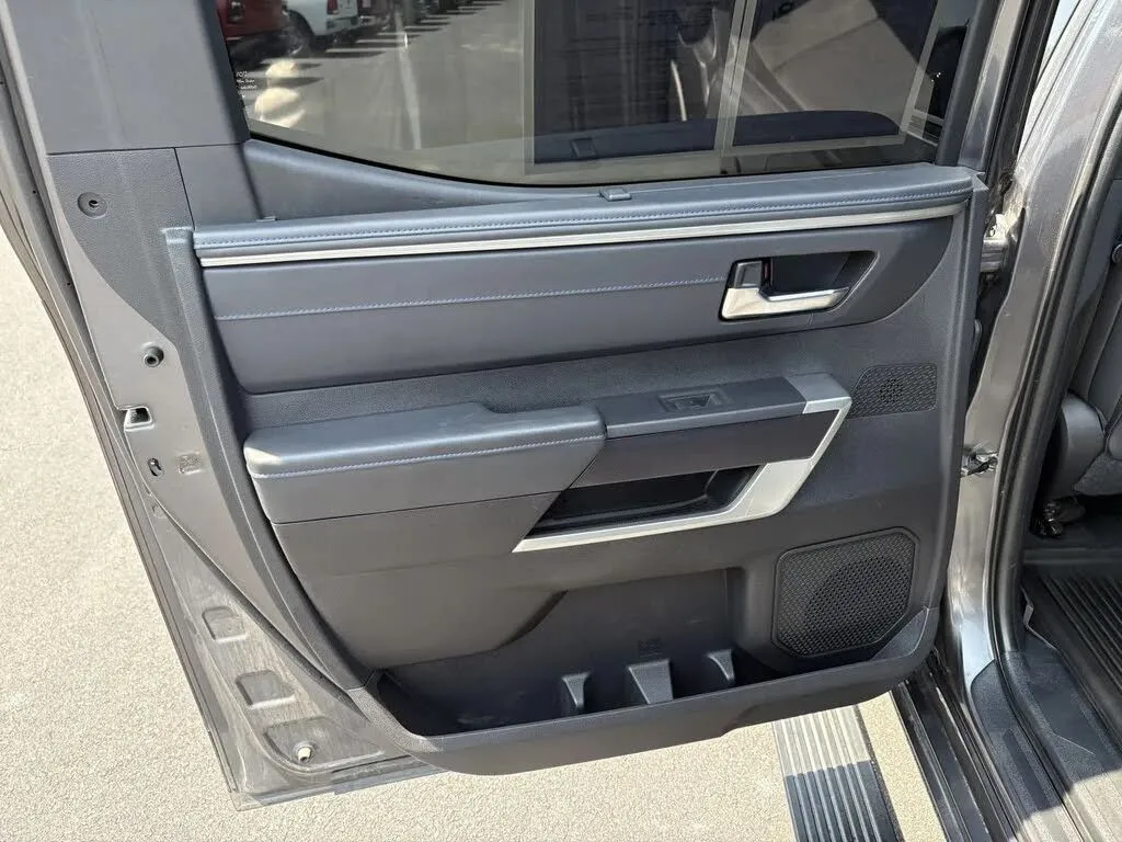 Toyota Tundra photo 29