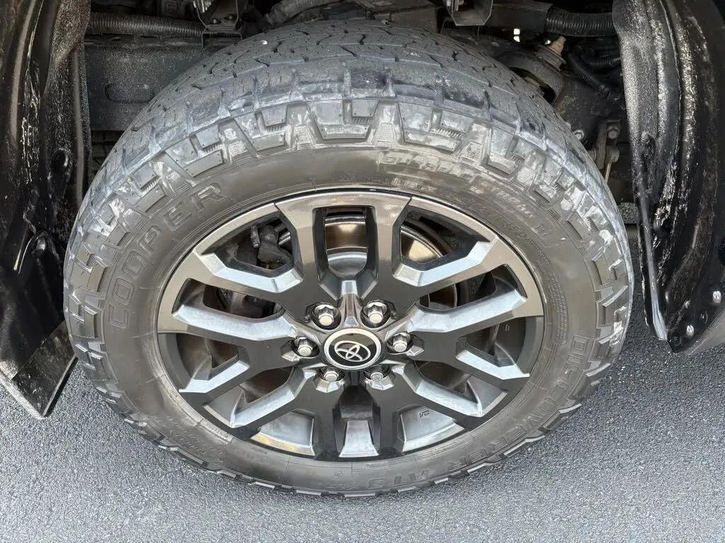 Toyota Tundra photo 44