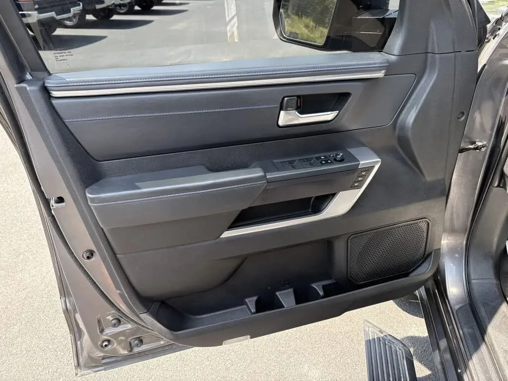 Toyota Tundra photo 27