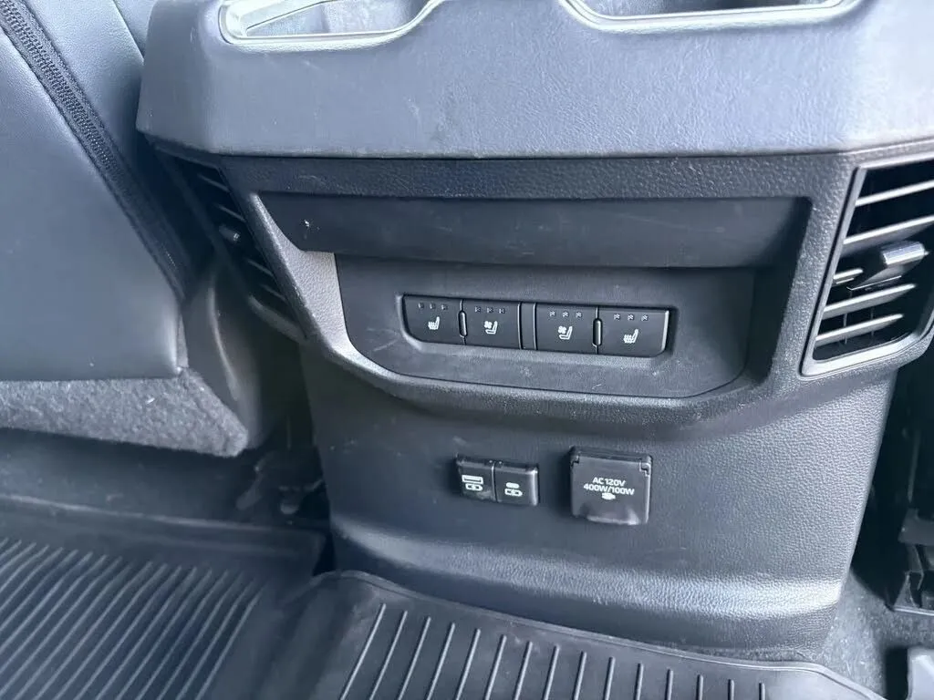 Toyota Tundra photo 35