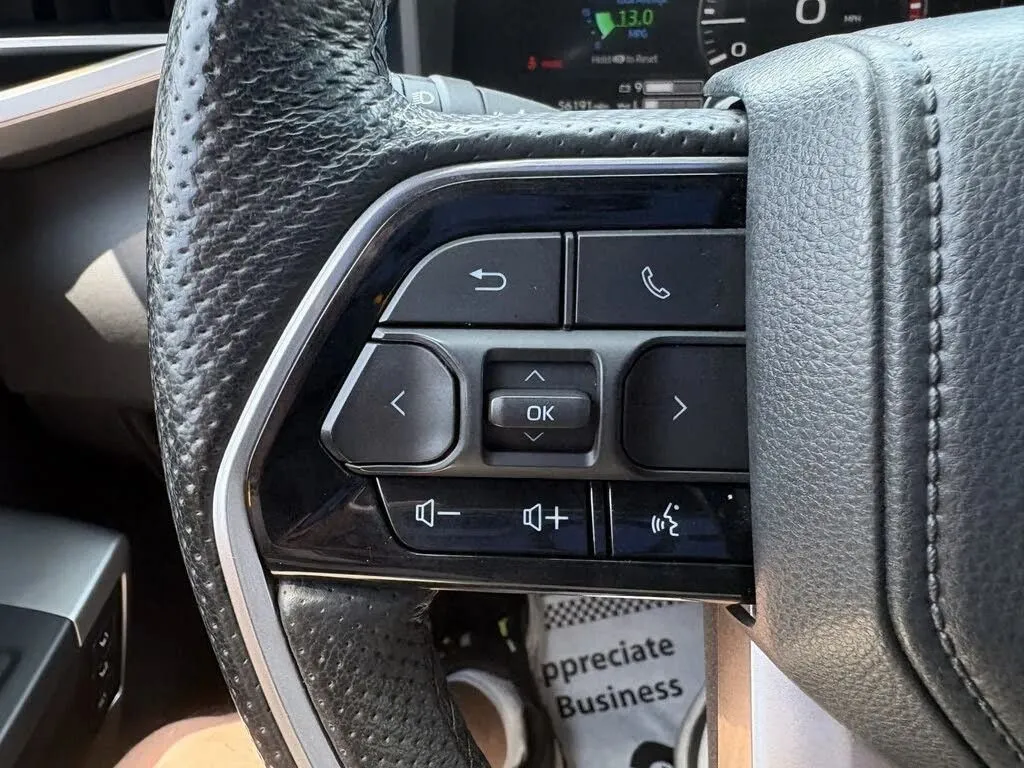Toyota Tundra photo 11