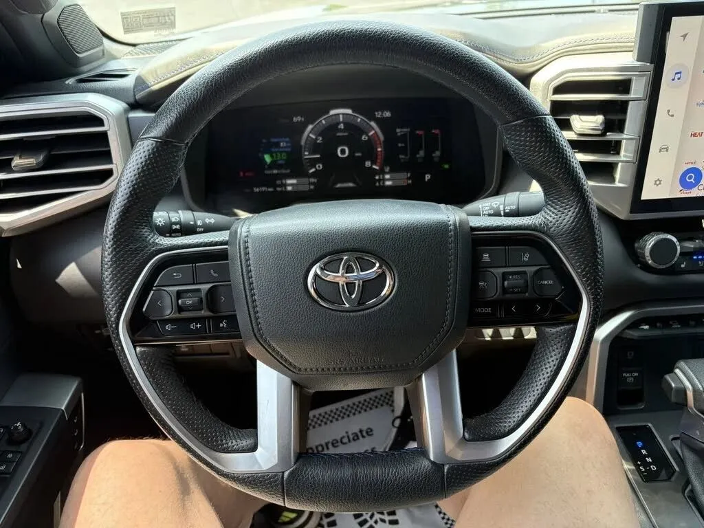 Toyota Tundra photo 10