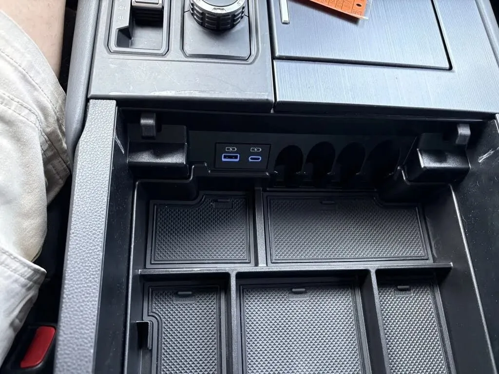 Toyota Tundra photo 26