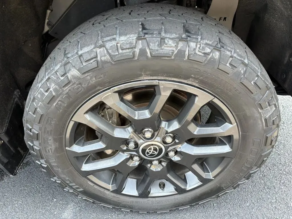 Toyota Tundra photo 45