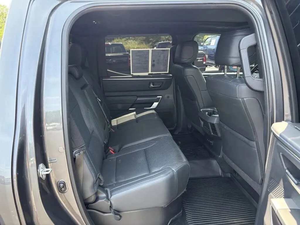 Toyota Tundra photo 34