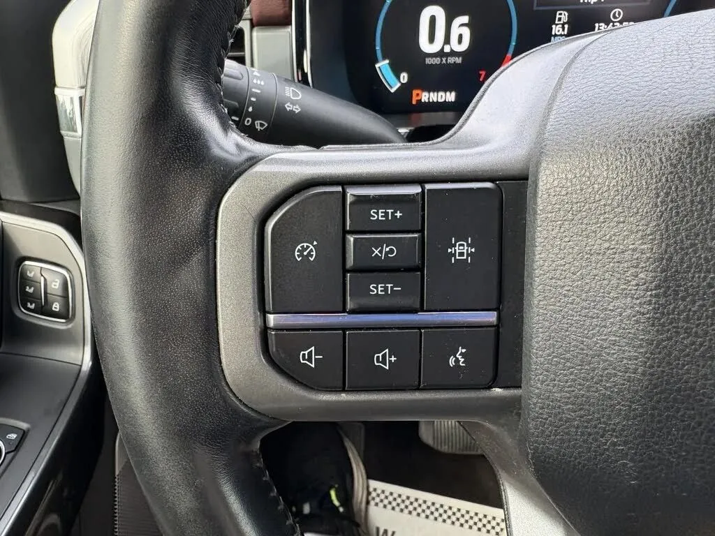 Ford F-150 photo 12