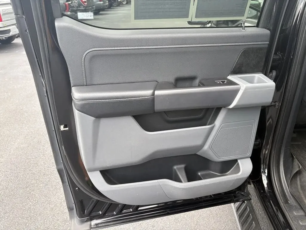 Ford F-150 photo 26
