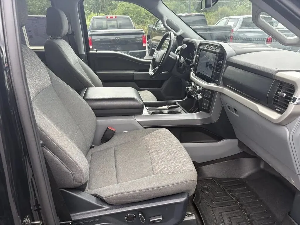 Ford F-150 photo 32
