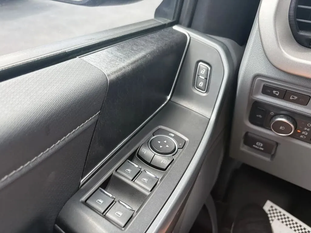 Ford F-150 photo 23