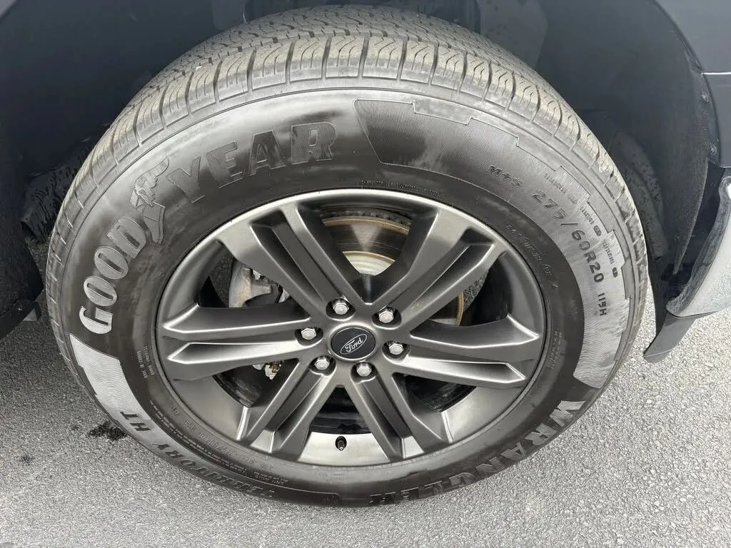 Ford F-150 photo 35
