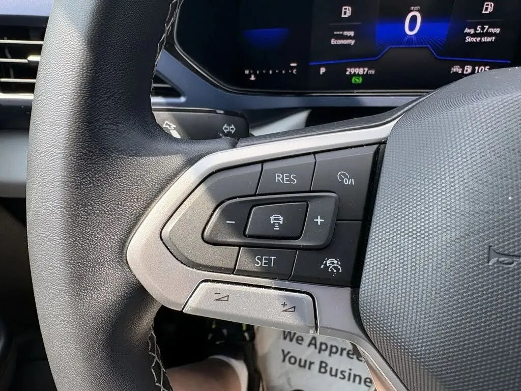 Volkswagen Taos photo 12