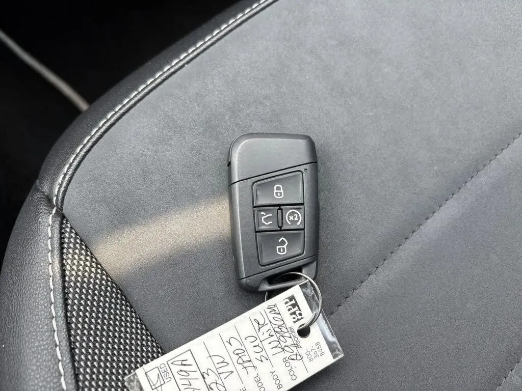 Volkswagen Taos photo 20
