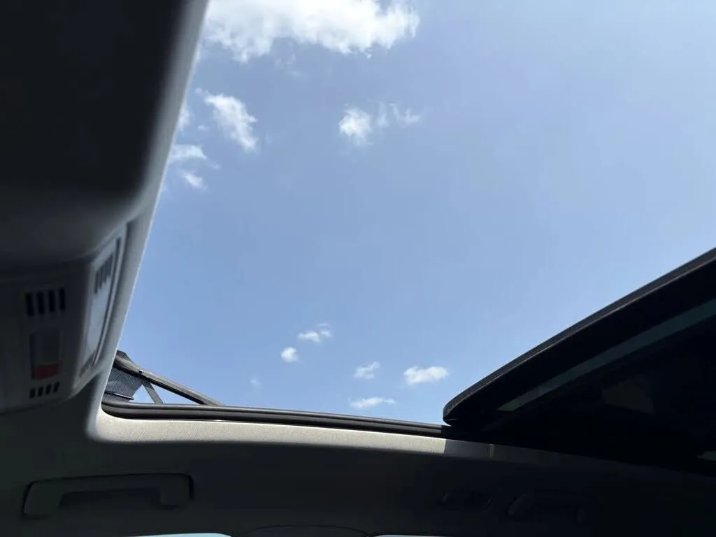 Volkswagen Taos photo 24