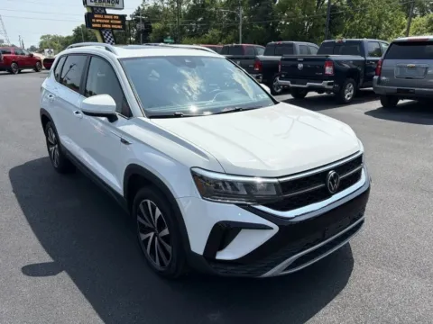 White 2023 Volkswagen Taos 1.5T SE for sale in Lebanon, PA