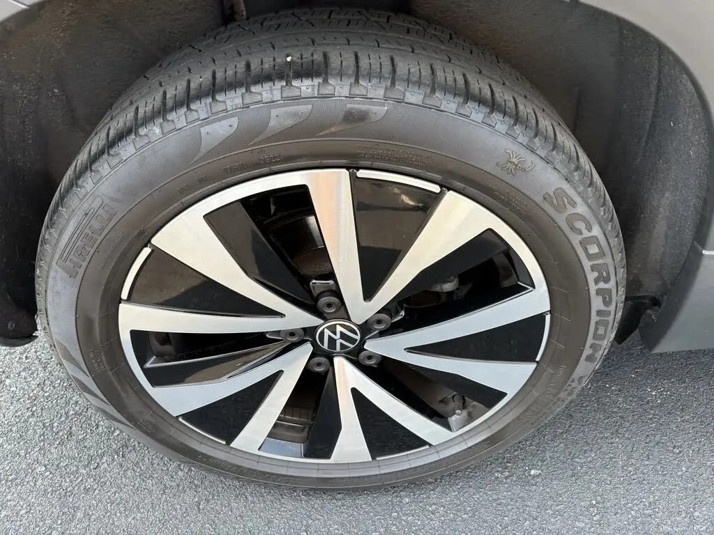 Volkswagen Taos photo 38