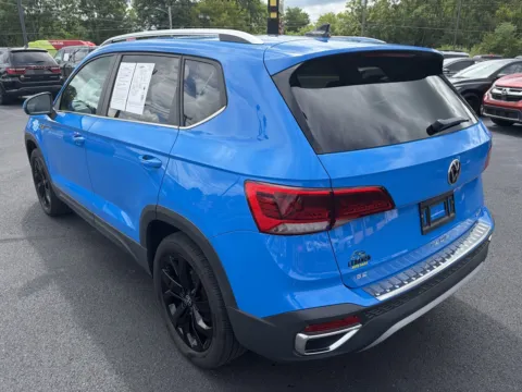 More photos of 2023 Volkswagen Taos SE 4Motion at Lebanon Auto Sales, PA