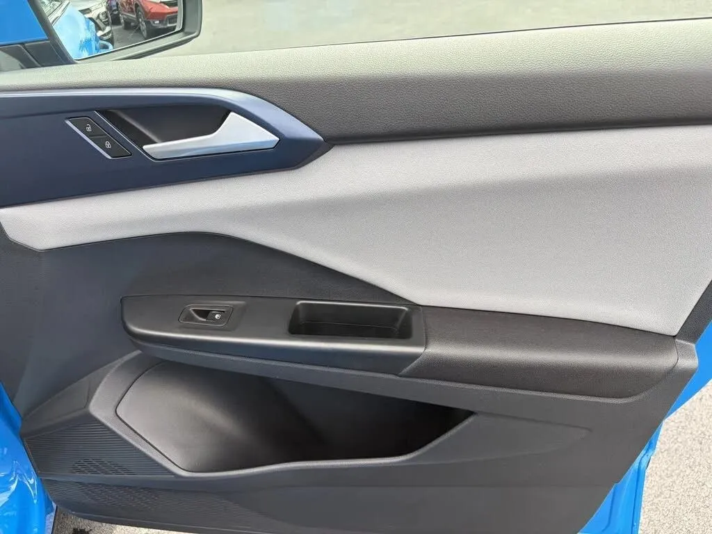 Volkswagen Taos photo 27