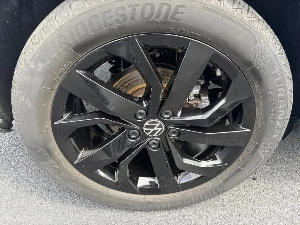 Volkswagen Taos photo 12