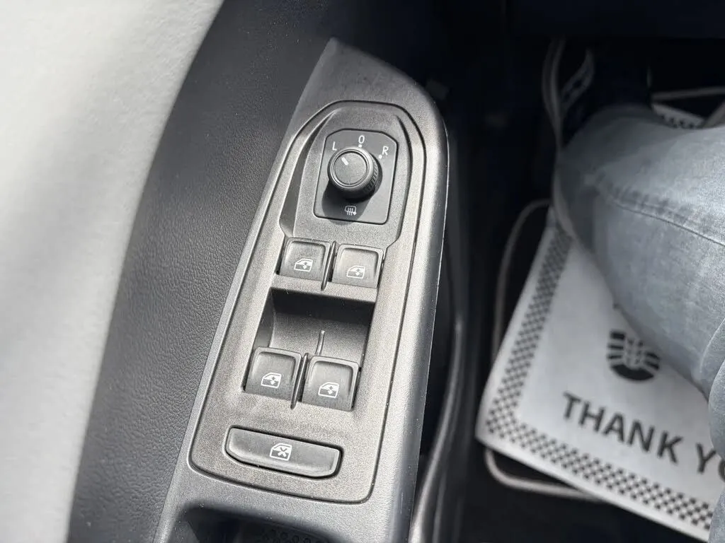 Volkswagen Taos photo 33