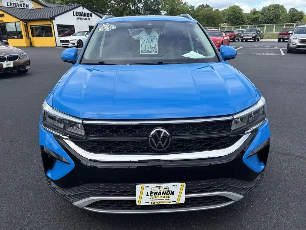 Volkswagen Taos photo 2