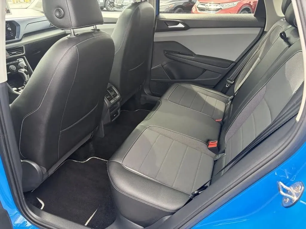 Volkswagen Taos photo 21