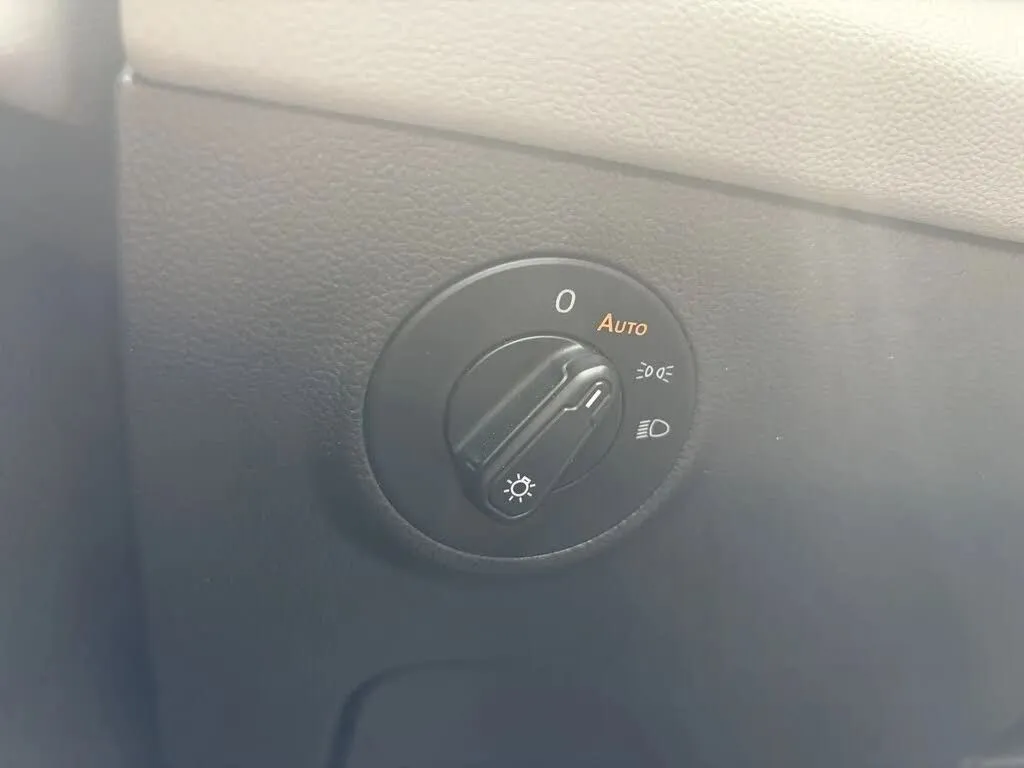 Volkswagen Taos photo 32