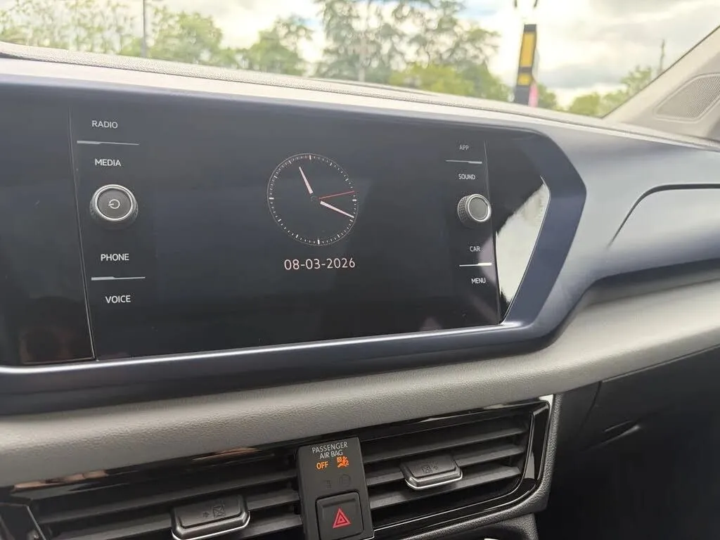 Volkswagen Taos photo 34