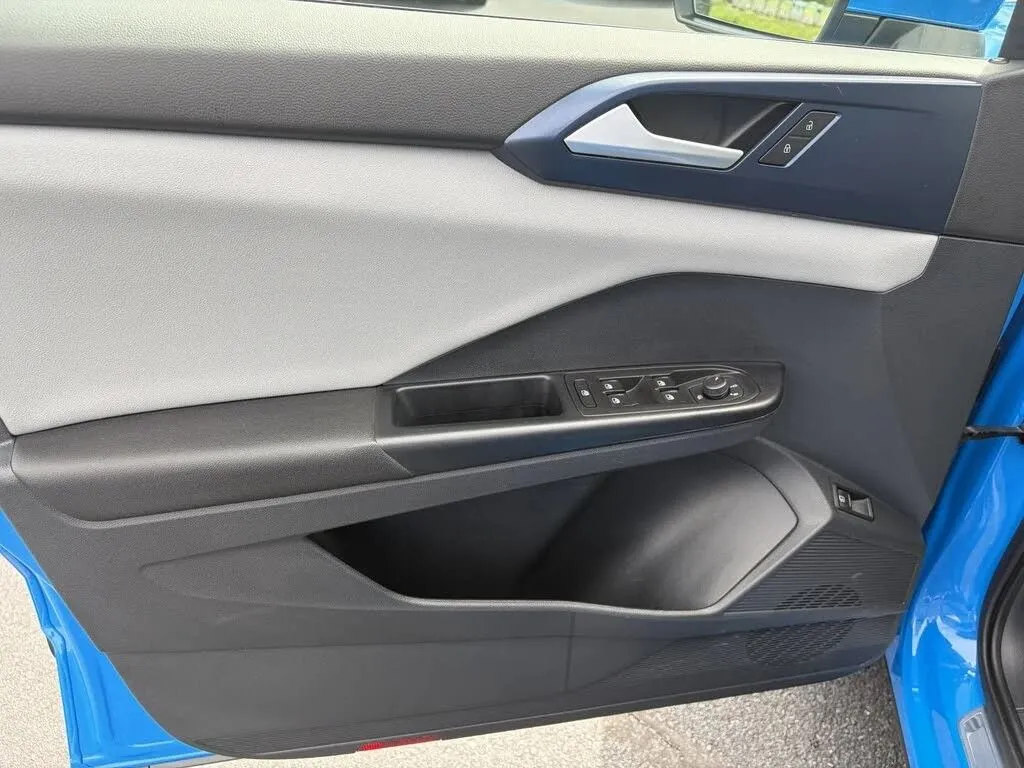 Volkswagen Taos photo 20