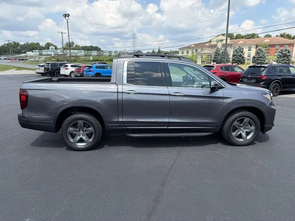 Honda Ridgeline photo 8