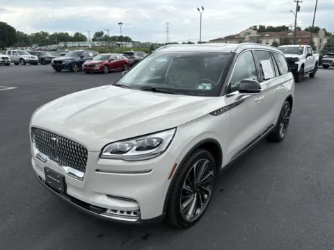 Another view of 2020 Lincoln Aviator Reserve II for sale in Lebanon, PA at Lebanon Auto Sales