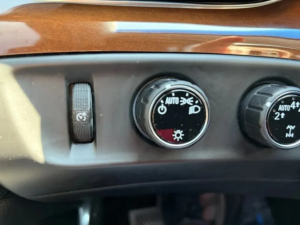 Cadillac Escalade photo 29