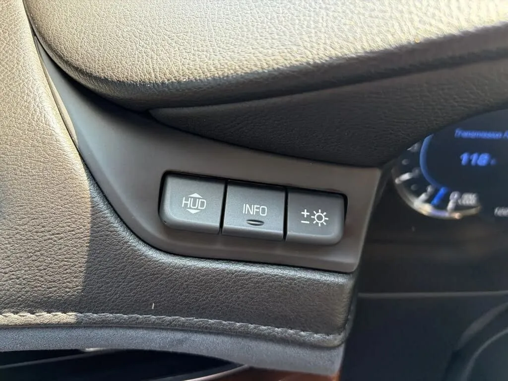 Cadillac Escalade photo 32