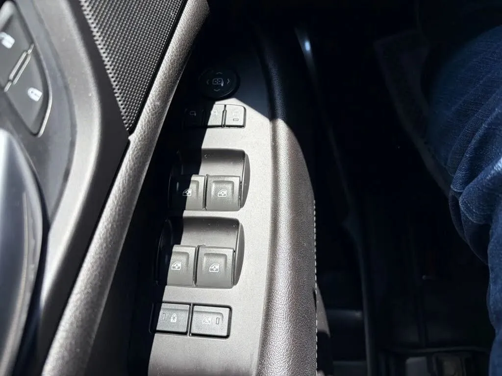 Cadillac Escalade photo 30