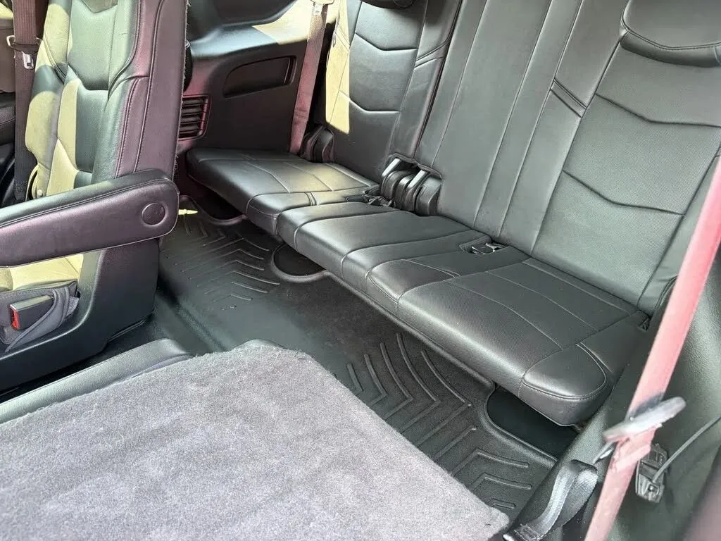 Cadillac Escalade photo 17