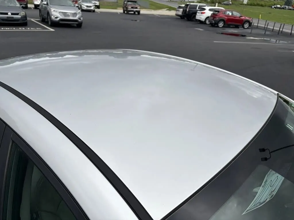 Hyundai Elantra photo 10
