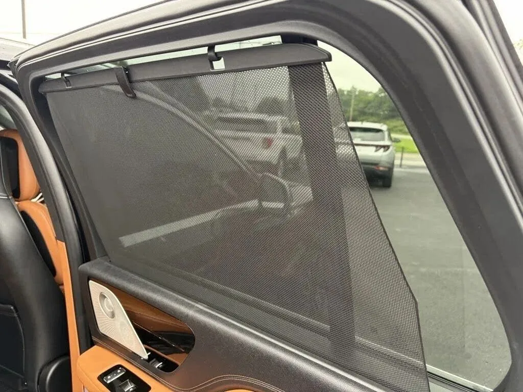 Lincoln Aviator photo 26