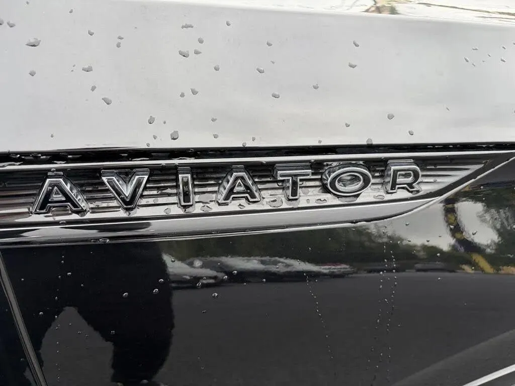 Lincoln Aviator photo 10