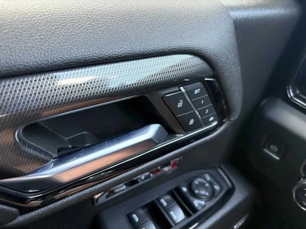 2023 GMC Sierra 1500 AT4 - Photo 31
