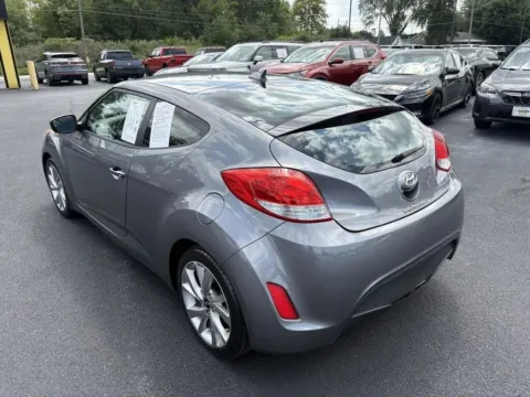 More photos of 2017 Hyundai Veloster at Lebanon Auto Sales, PA