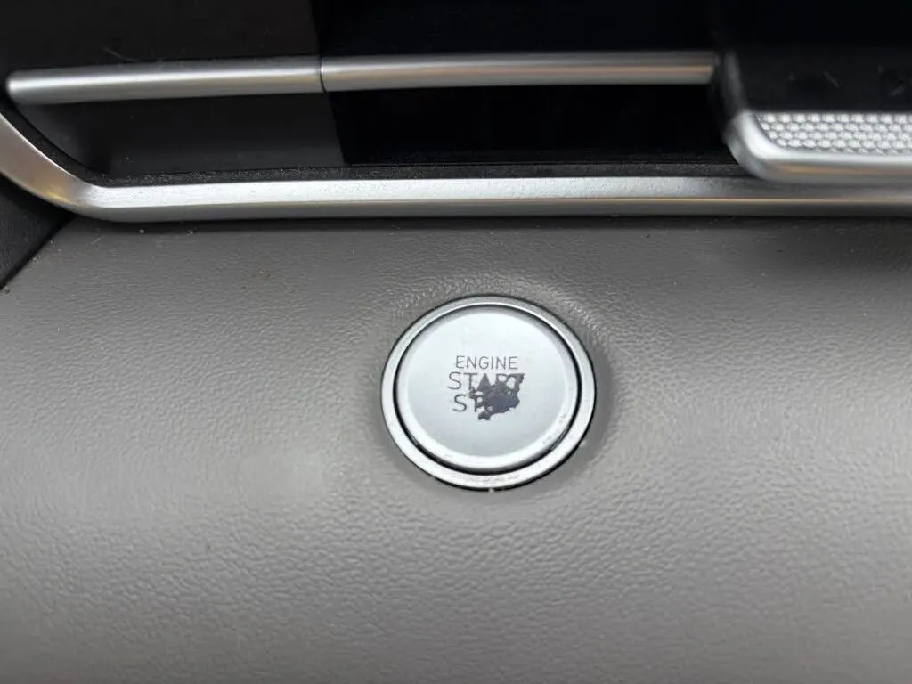 Hyundai Elantra photo 30