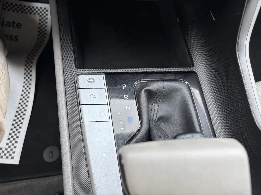 Hyundai Elantra photo 36