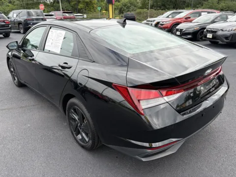 More photos of 2023 Hyundai Elantra SEL at Lebanon Auto Sales, PA